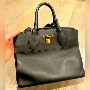 Black city steamer gm Louis Vuitton purse